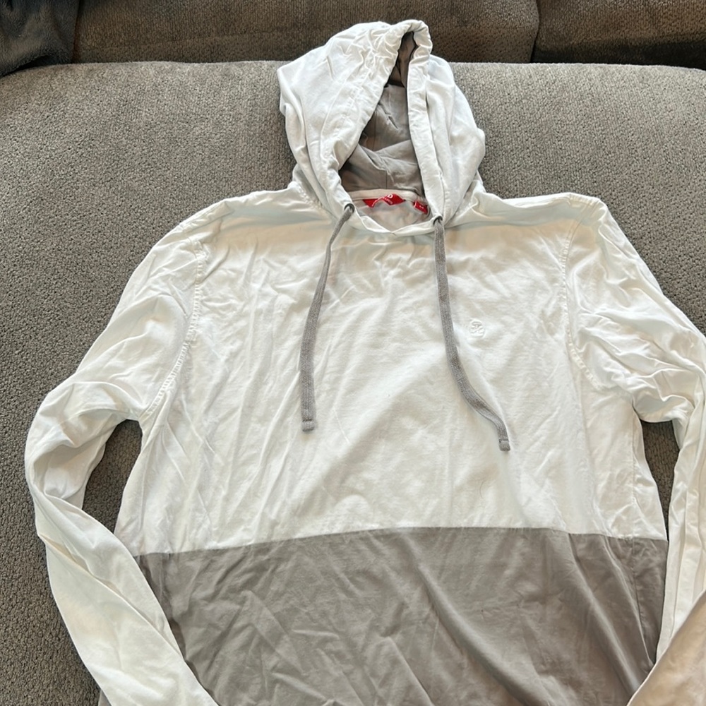 Men’s white and grey Izod hooded sweatshirt